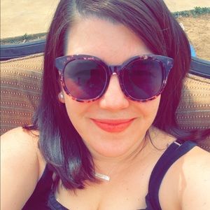 Meet your Posher, Andrea